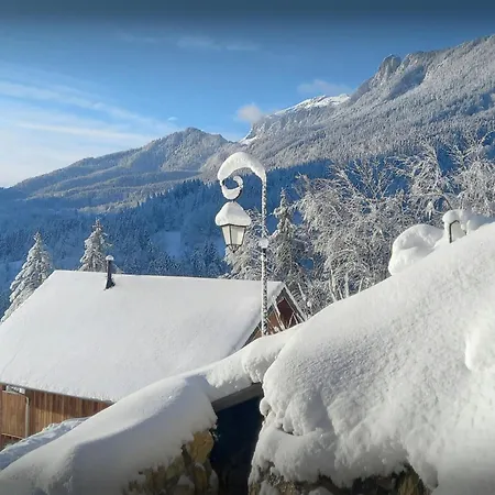 Emeraude Des Alpes - Ovo Network * Saint-Pierre-d'Entremont (Savoie)